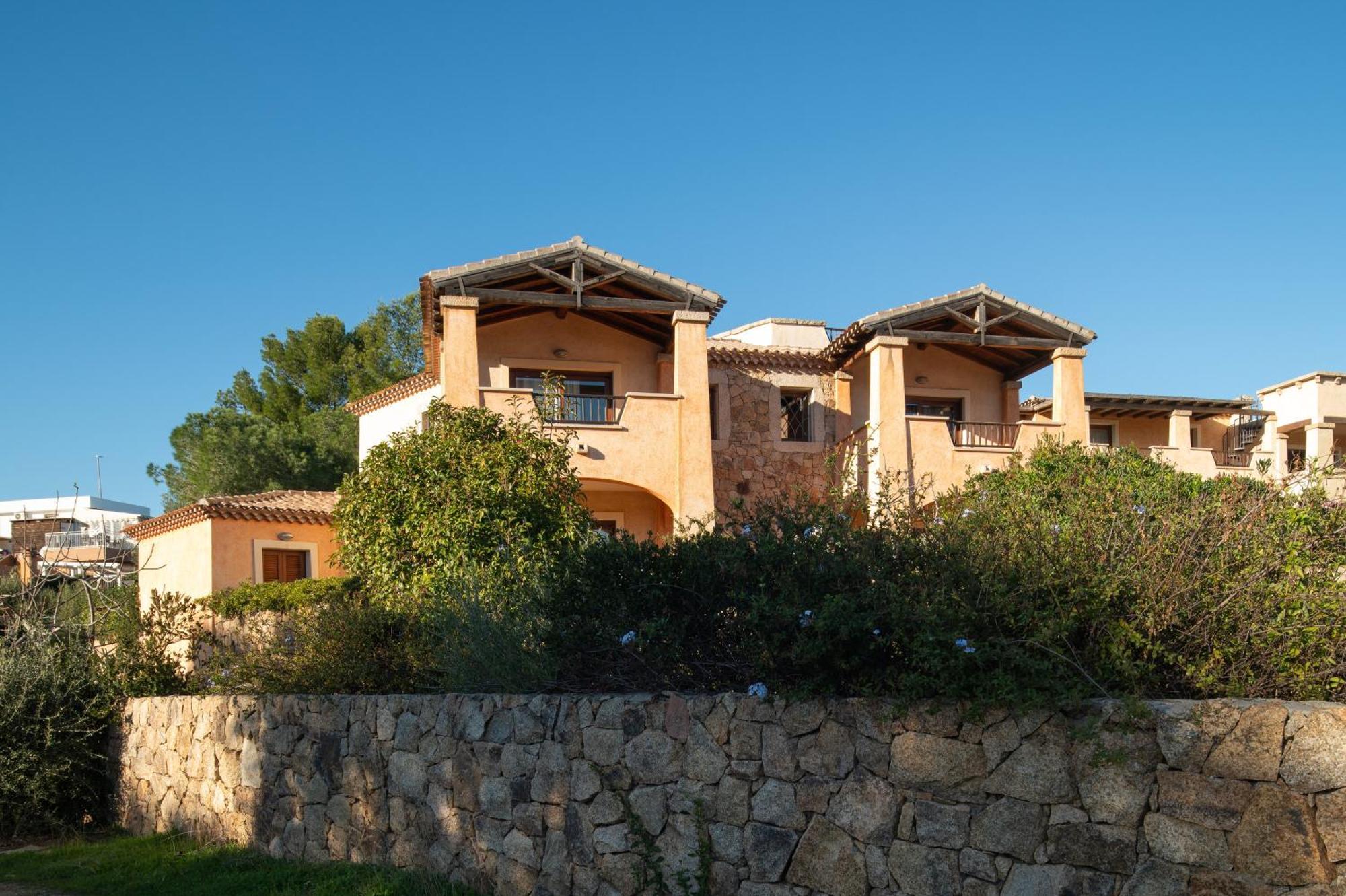 Villaggio Perlacea - Your House In Sardinia Golfo Aranci Exteriör bild
