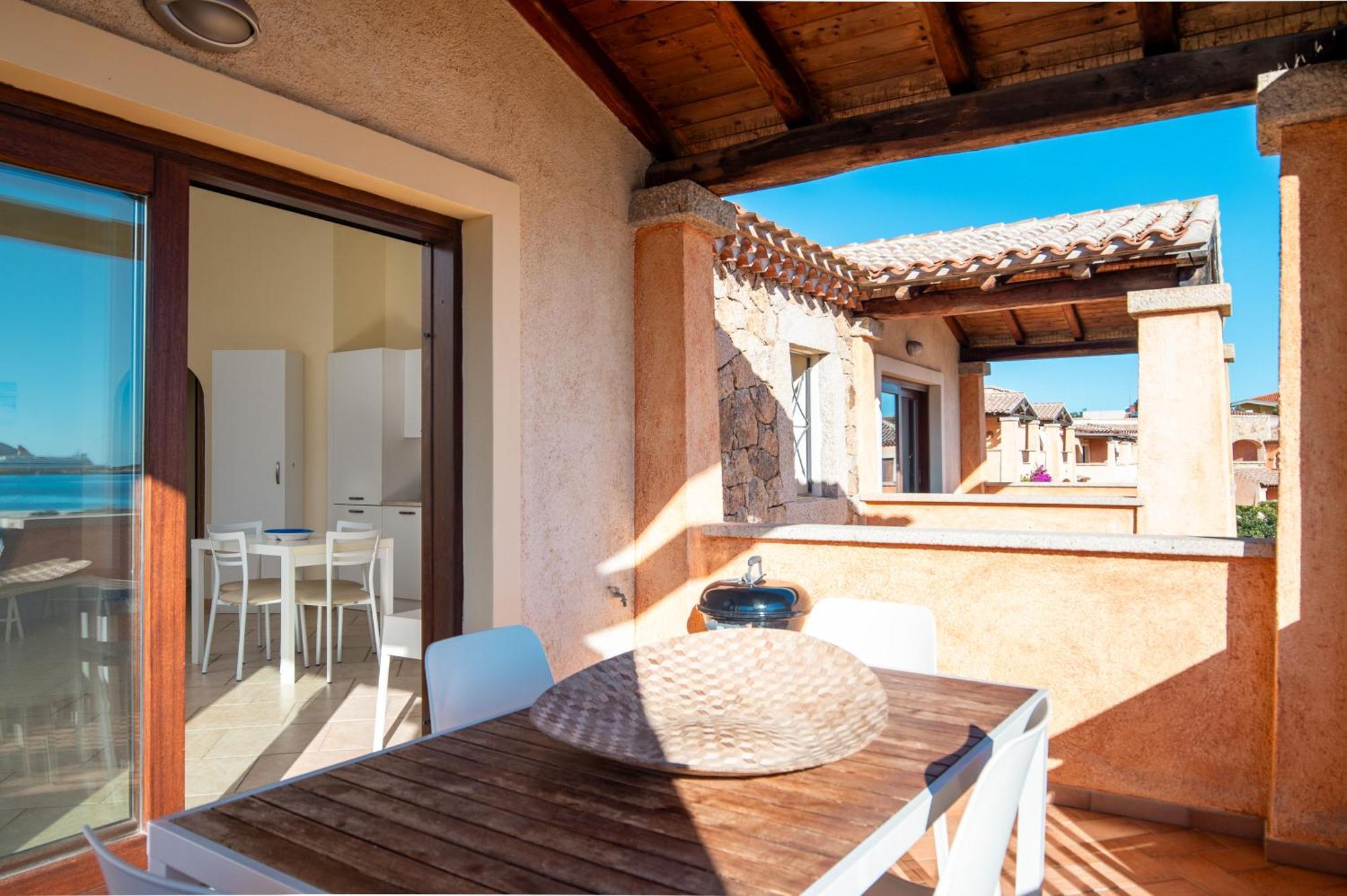 Villaggio Perlacea - Your House In Sardinia Golfo Aranci Exteriör bild