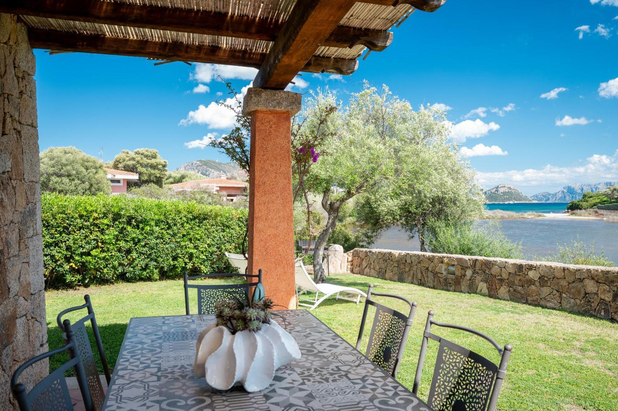 Villaggio Perlacea - Your House In Sardinia Golfo Aranci Exteriör bild