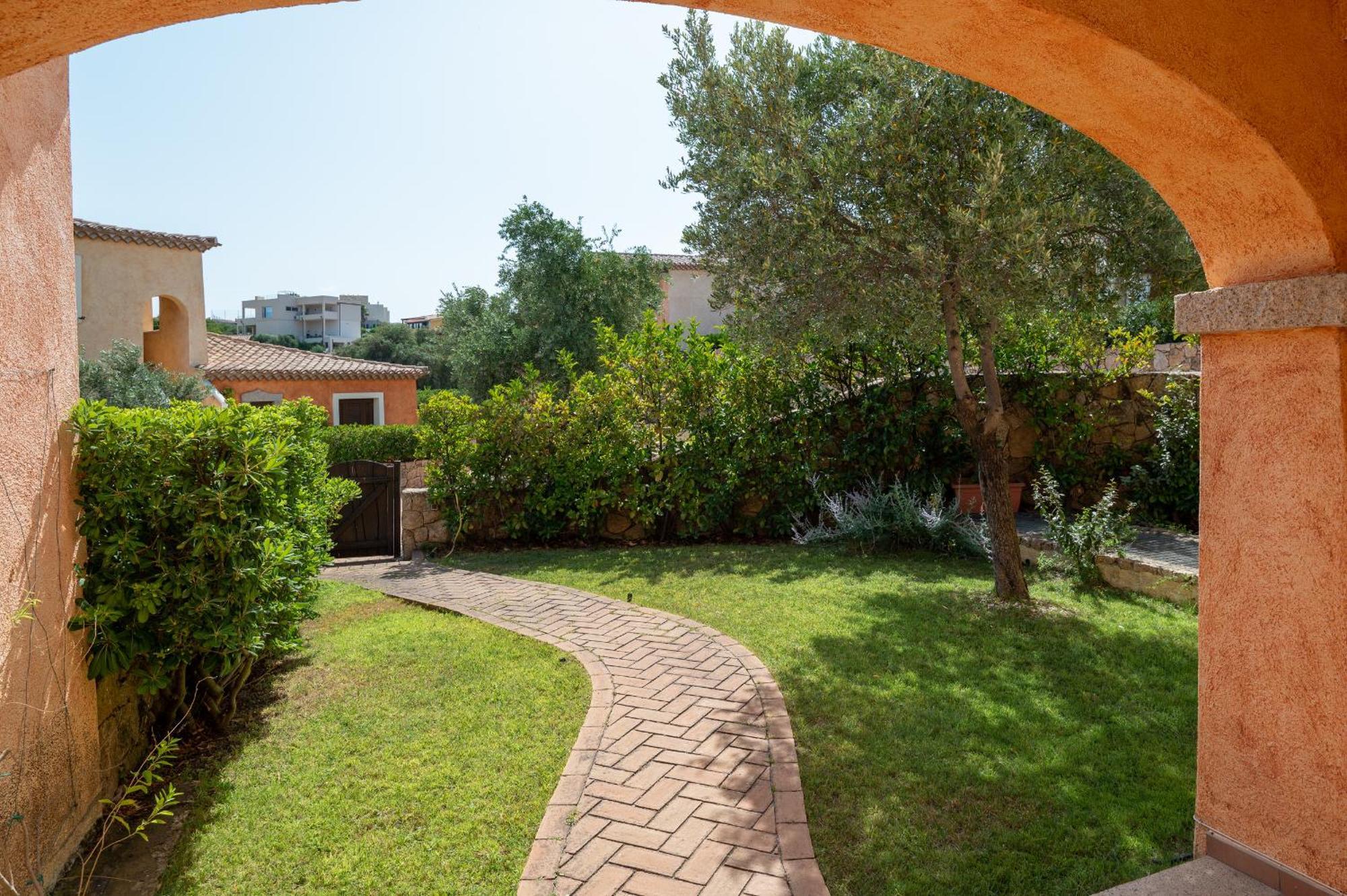 Villaggio Perlacea - Your House In Sardinia Golfo Aranci Exteriör bild